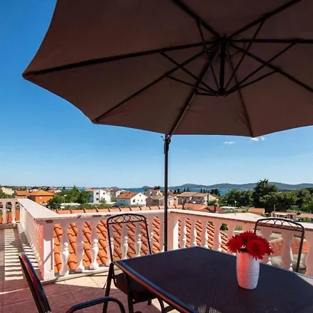 Villa Ancora For 102 Guests * Turanj