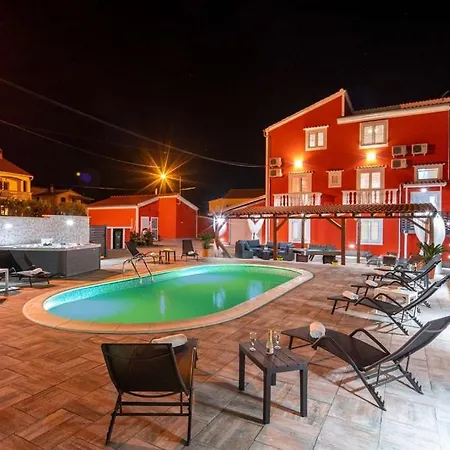 Villa Ancora For 102 Guests Villa